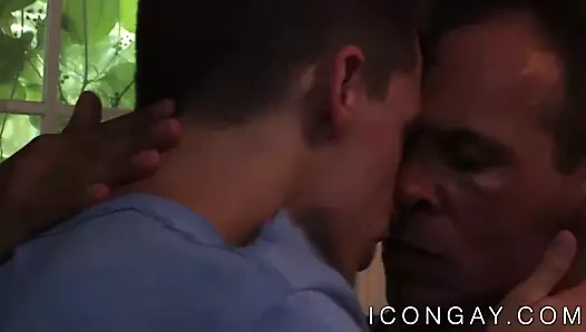 Olgun eşcinsel rodney steele memnun genç twink kory houston