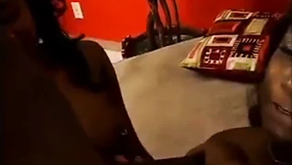 Abanoz yıldız cinnabunz - siyah tanrıça