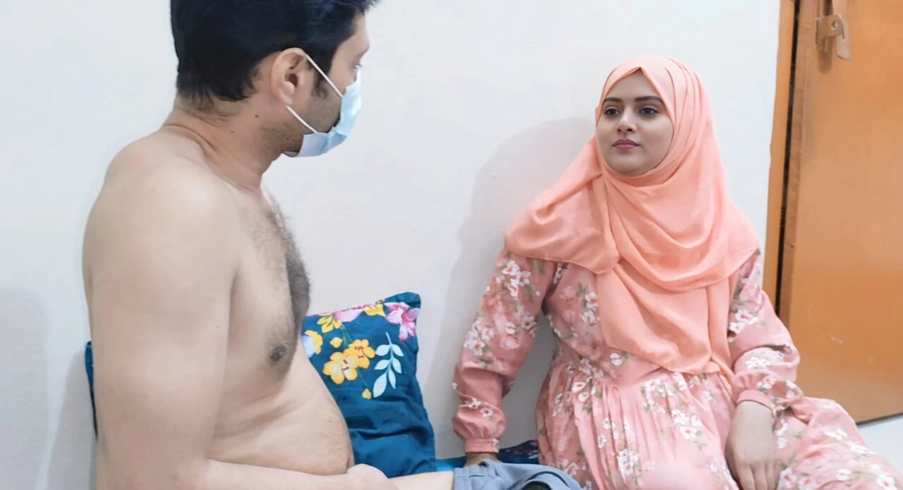 Hintli güzel tesettürlü kız kardeş kayınbiraderi ile romantik bir sohbet ve elle muamele. (tam bangla ses) viral video.