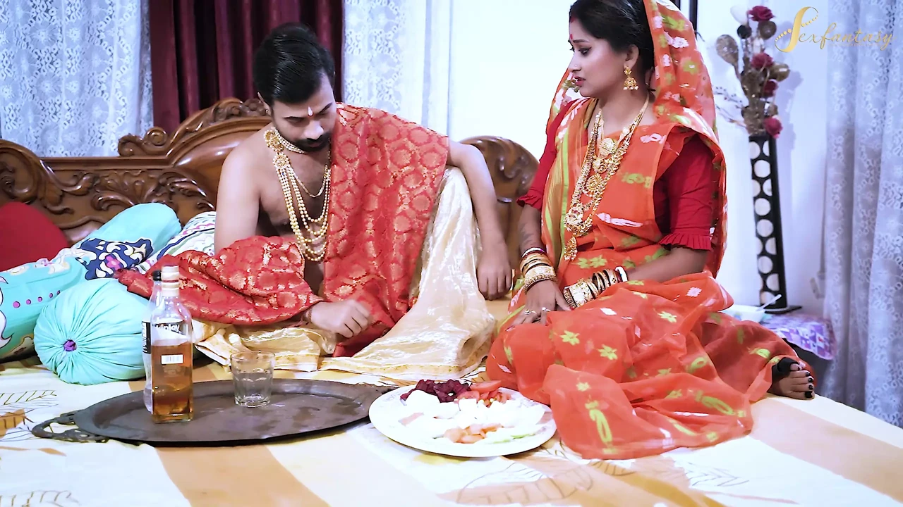 Exclusive: Frustrated Landlord Fucks His Friends Wife After Drink Indian Amateur Porn (Uncut) - London Special