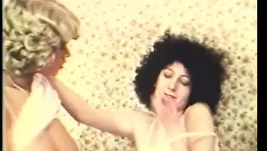 britanya'nın donna ve karen-göğüsleri