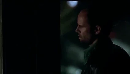 Kate beckinsale ve walton goggins kanatlı yaratıklar