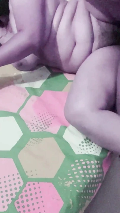 "Ateşli desi pika Hintli sikiliyor natasha desi seksi Hintli kız tam romantik ev yapımı seks" den ikonik an