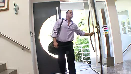 Abanoz yağlar ona büyük memeler ve sürmek üzerinde bir uzun sert horoz