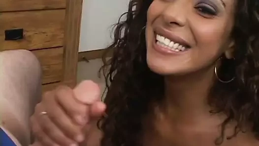 beyaz adam pound siyah KEDİ sonra bj sonra verir ona yüz twinks