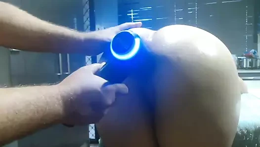 Anal masaj silahı sert sikiliyor