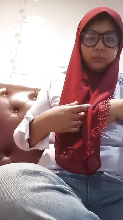 I secretly came to live sell my in the room before going to school.
