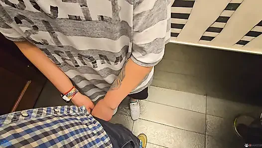 Tuvalet restoranında amına boşalma