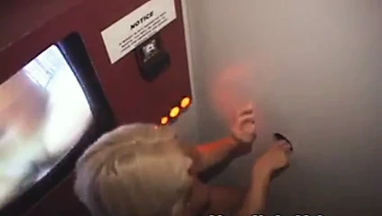 Gloryhole Creampies! kedi ve eşek!