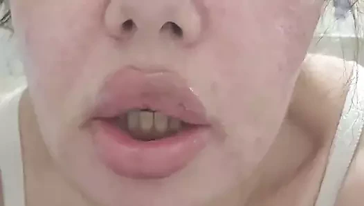 Çok ıslanmış ve damladım