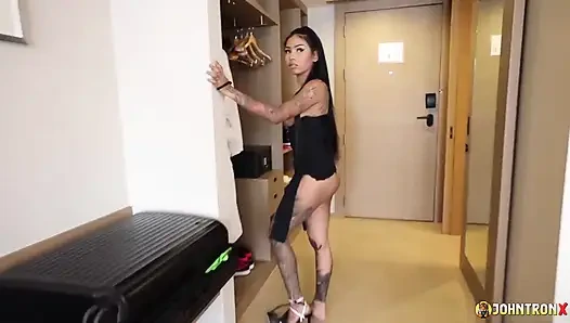 Johntronx - sadece mükemmel Taylandlı amatör bakış açısıyla sert sikiliyor