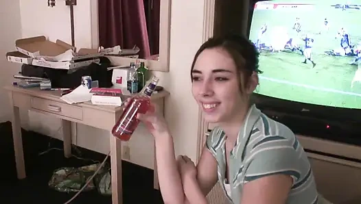 Yatakta hatunlarla bts