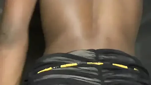 Browngurl234s yatak odası şehvetli enerji ve twerk performansı