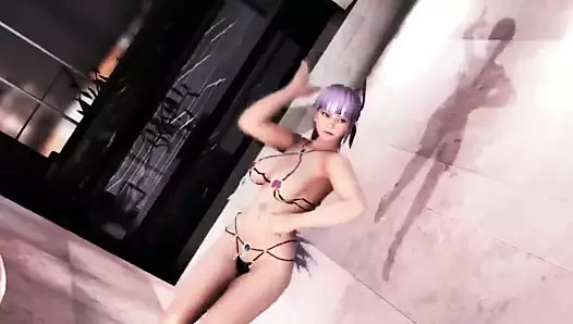 Ayane aptalca bir dans yapıyor