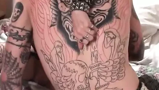 Xxx intihar rachel rotten dövmeli ve deldi punk seks