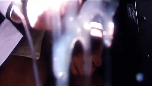 Seksi büyük göğüsler üçlü sikişiyor