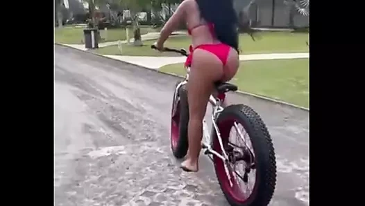 Rica eliza flores edecan culazo