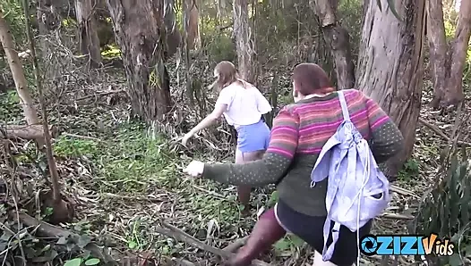Hiçbir şey stresli bir günün güzel amcık yemesi gibi sikini attırıyor