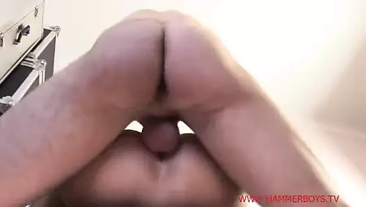 Hammerboys tv'den Ariel varga ve lars lund