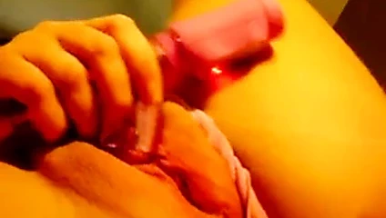 ıslak kabarık KEDİ mastürbasyon üzerinde yakın çekim