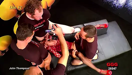 Beş Azgın Amigo Sürtük Lezbiyen Grup Sekste Yumruk Sokuyor Ve Fışkırtıyor!