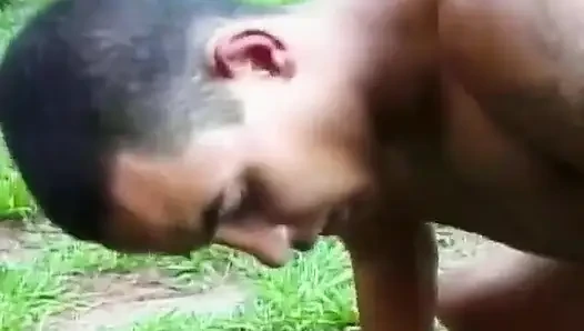 Brezilyalı sürtük sikilirken arkadaşı götünde sert sikişiyor