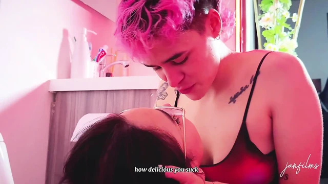 BIRAZ EMMEK! Partiden önce. Alexa Pink'in vajinası çok lezzetli