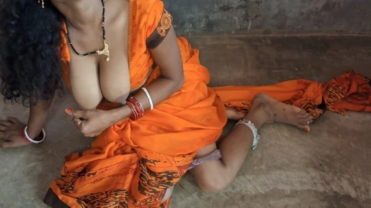 Hindustani erkek arkadaşıyla Pakistanlı Müslüman kız