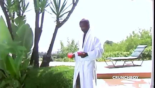 Latin bithc yüzme havuzunda sikiliyor