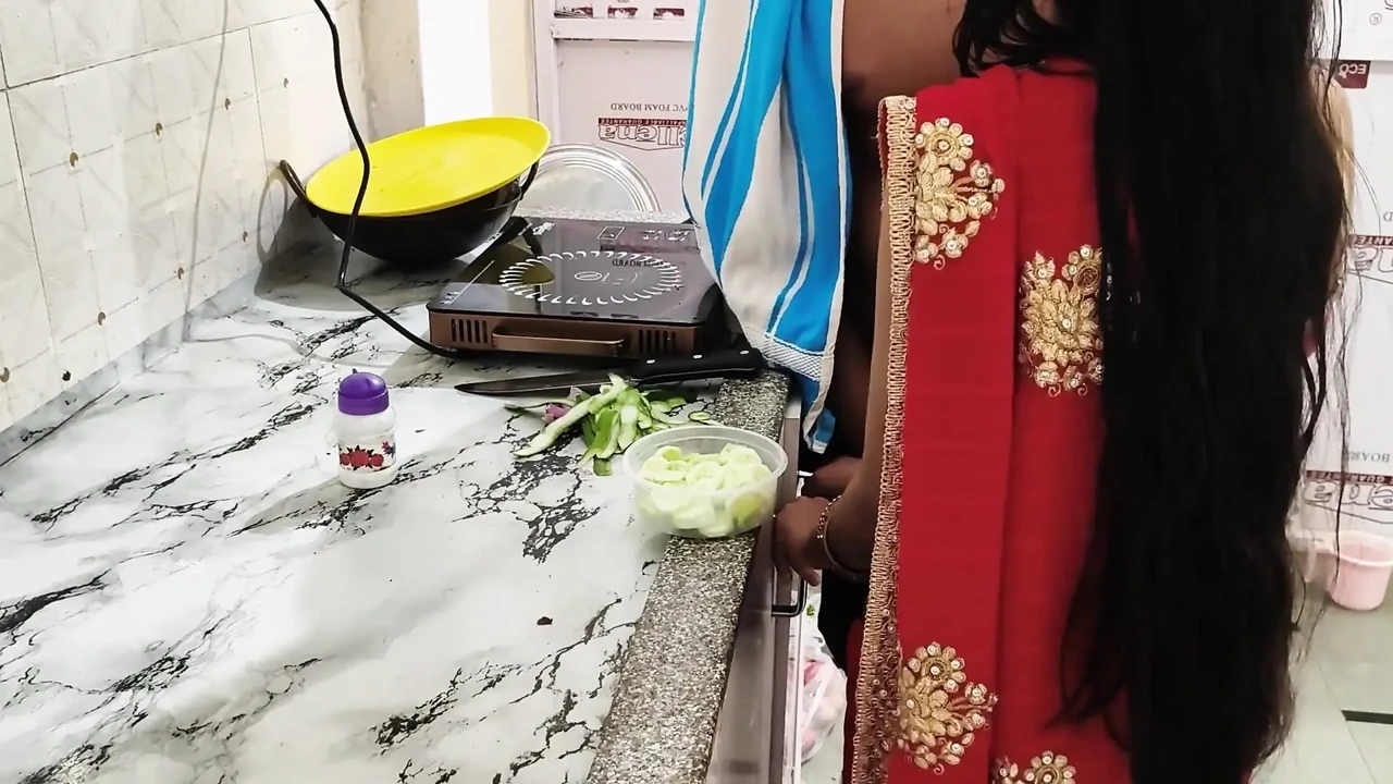 Ev Yapımı Dever tarafından baştan çıkarılan Sıcak Bhabhi