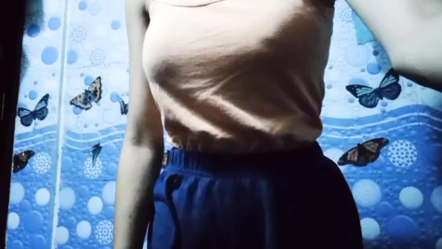 Hintli kız dönem ve bekaret hakkında konuşuyor