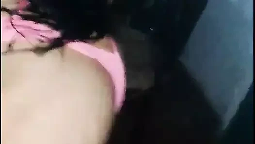 Sadece bana bacaklarını açmanı ve sonra bacaklarını açıp götünü vermeni söyledim. O beni kaydederken. Lütfen onu görme!