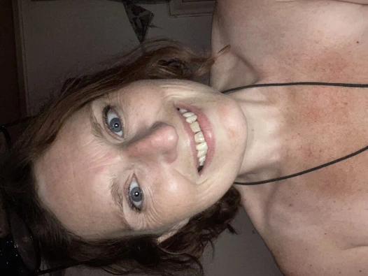 Bir kateterle taşınıp gitti! Masumca idrar kesemi boşaltmak için kullanıyorum, ses çalarken sıvıyı çekmeden ve fışkırarak boşalmadan önce