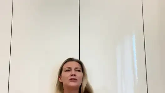 Gel benimle mastürbasyon yapıyor! Gel benimle mastürbasyon yapıyor!