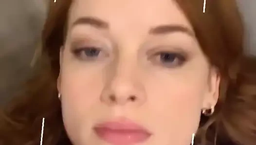 jane levy selfie