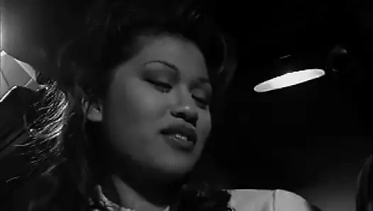 Asya bebek gets becerdin tarafından bir bbc içinde bir minivan