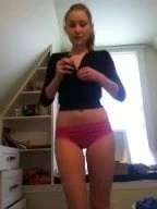 Sıcak piliç şeritler ve oynar ile kendini senin için