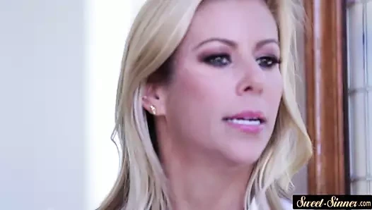 Hugetits milf pussyfucked itibaren arkasında