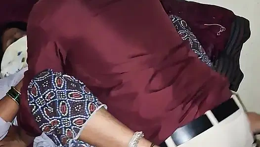 Kayınbiraderi ve baldızın komik desi romantizmi