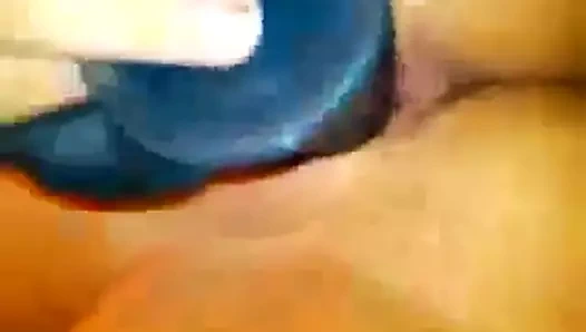 Güzel dövmeli amcığımla oynuyorum