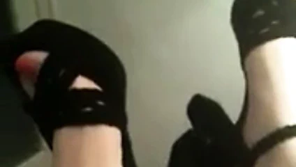 Seksi ayaklar ve topuklu ayakkabılar!