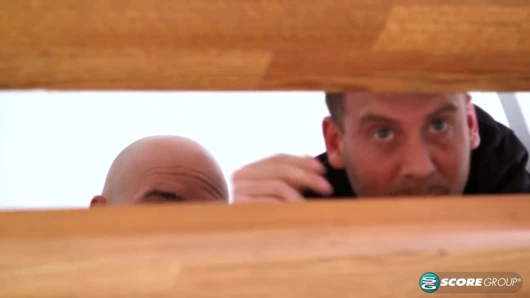 Dünyanın en büyük sütyenli hizmetçisi