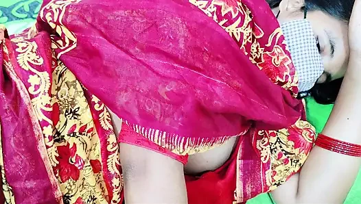 Yaramaz üvey anne üvey oğlu Desi Saree'i nasıl tatmin edeceklerini biliyor üvey anne sikişi xxx