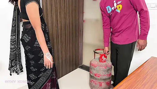 Yumuşak gaz teslimi kişi tanka ek olarak teslim etti, boş silindir nerede, ben alıyorum.