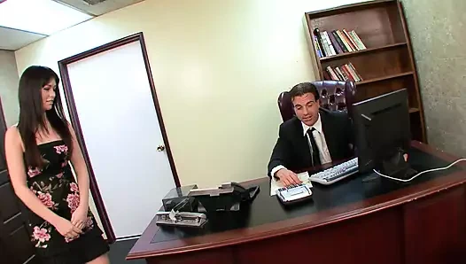 Taze kız Ashlyn Rae sürtük bir esmer sikiliyor