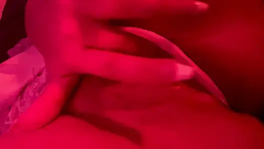 Kendimi parmakla sikmeyi seviyorum