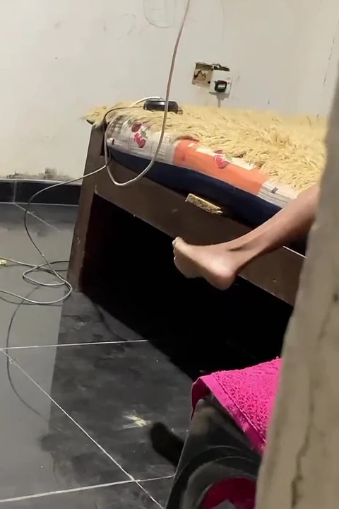 Büyük memeli orta yaşlı seksi kadın siyah yarağı seviyor