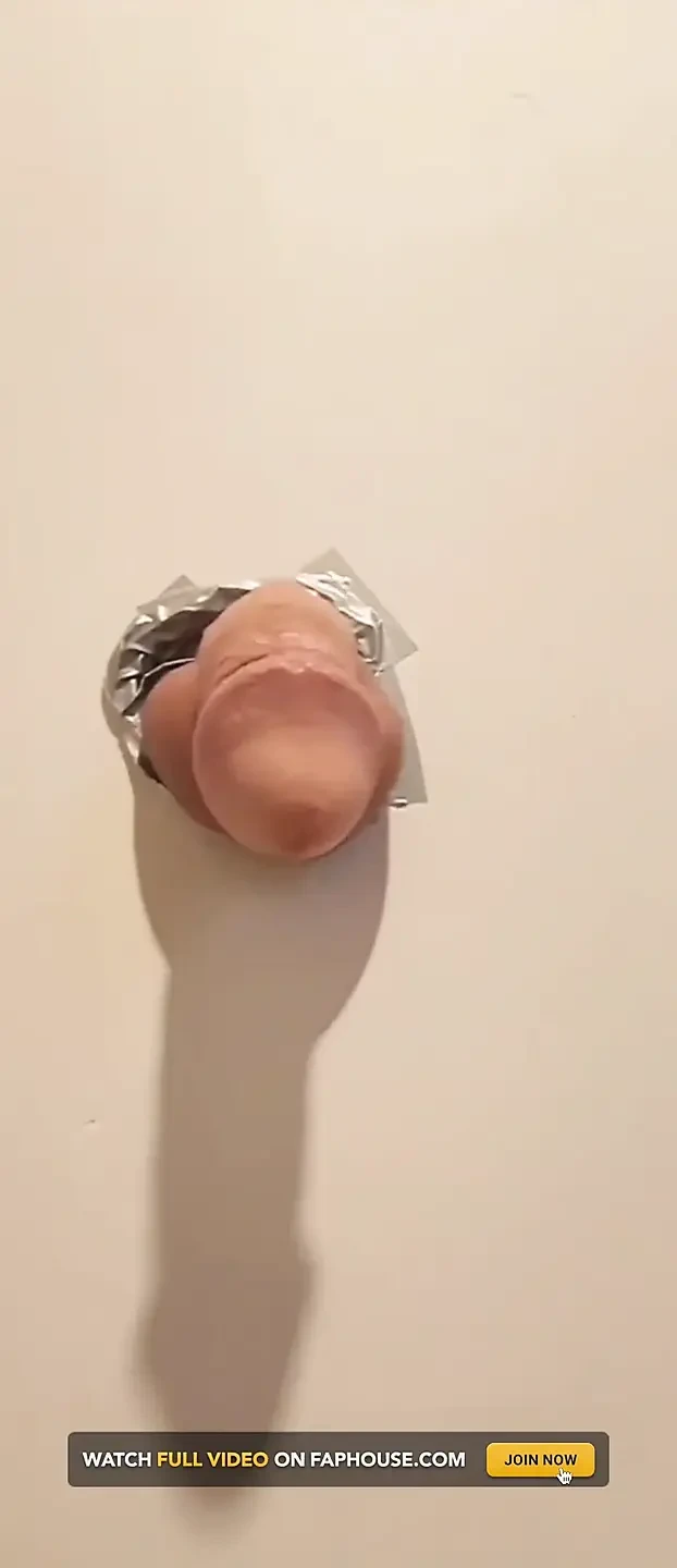 Büyük yarak büyük boşalma duvar deliği deneyimi