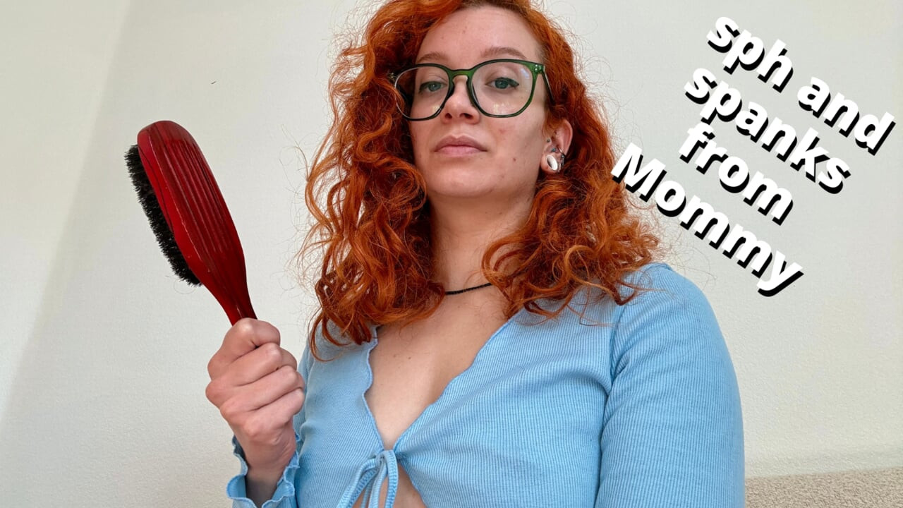 Bakış açısı minik penisini mastürbasyon için anneden şaplak atıyor ve sph - Veggiebabyy Manyvids'te tam video