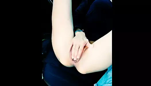 Arabada siktir git. -beni ve deliklerimi çek bebeğim-